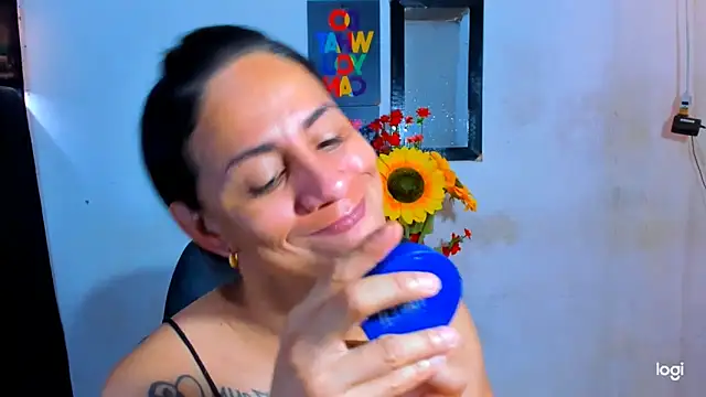 juanblakbigcock online show from May 13, 2:35 pm