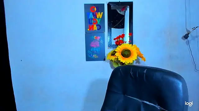 juanblakbigcock online show from March 30, 11:17 pm