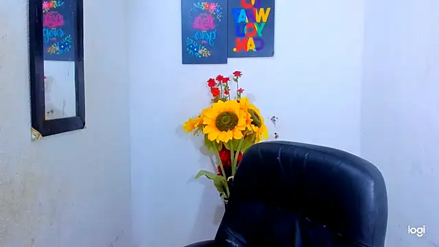 Snapshot of juanblakbigcock chatting on November 29, 5:02 pm juanblakbigcock online show from November 29, 5:02 pm