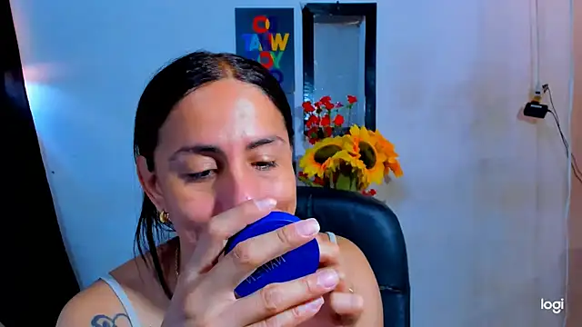 juanblakbigcock online show from May 28, 3:07 pm
