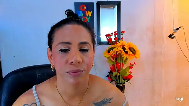 Snapshot of juanblakbigcock chatting on June 21, 4:46 pm juanblakbigcock online show from June 21, 4:46 pm