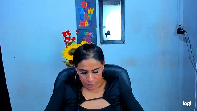 juanblakbigcock online show from April 12, 4:49 am