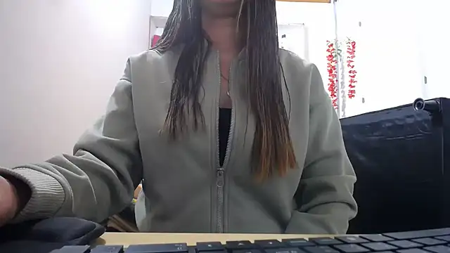 Snapshot of Luna_girlhot_ chatting on June 7, 6:24 pm Luna girlhot online show from June 7, 6:24 pm