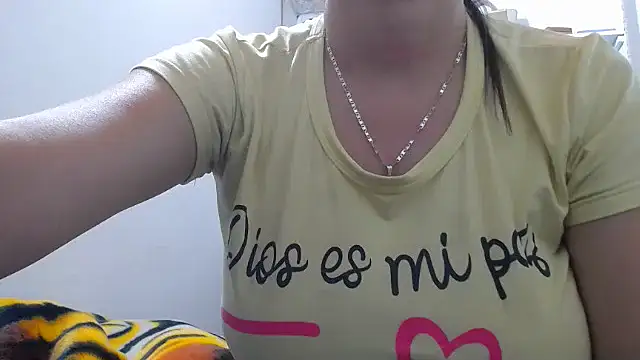 Luna girlhot  online show from April 7, 2:30 pm