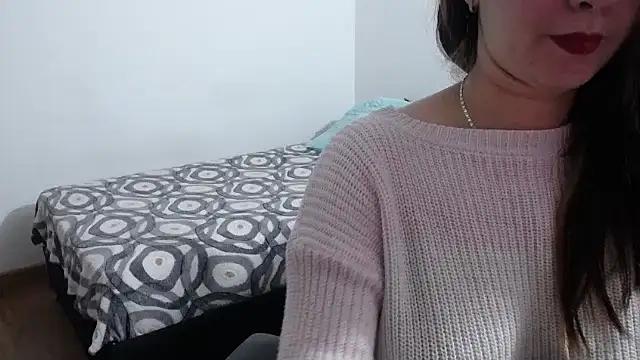 Luna girlhot  online show from January 6, 3:20 am