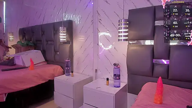 PittAndLunaa online show from April 10, 12:45 pm