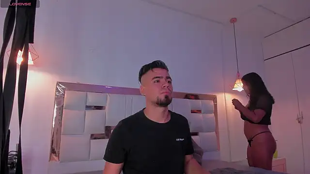 PittAndLunaa online show from January 10, 12:11 pm