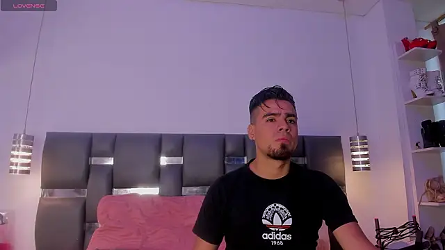 PittAndLunaa online show from February 19, 12:24 pm