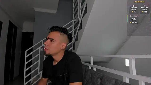 PittAndLunaa online show from November 30, 12:50 pm