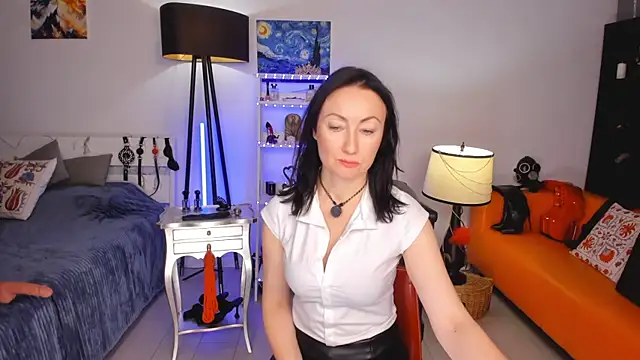 MissAliciaFD online show from February 5, 8:43 am