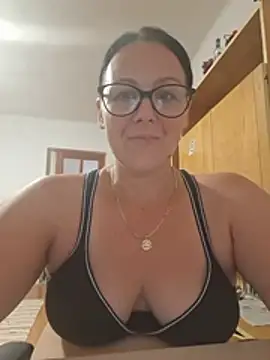 fekete demon online show from July 30, 1:10 pm