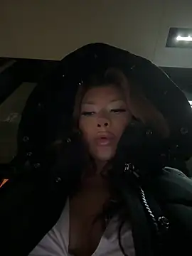 jackelinuh online show from March 3, 10:50 pm