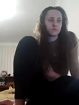 emeli moon online show from March 11, 6:30 pm