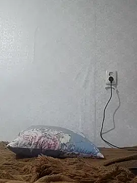 emeli moon online show from November 30, 11:05 pm