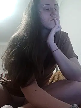 emeli moon online show from March 16, 2:10 am