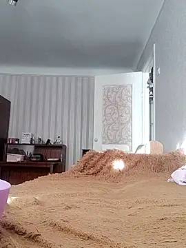 emeli moon online show from September 13, 1:44 pm