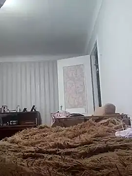 emeli moon online show from February 3, 10:00 pm