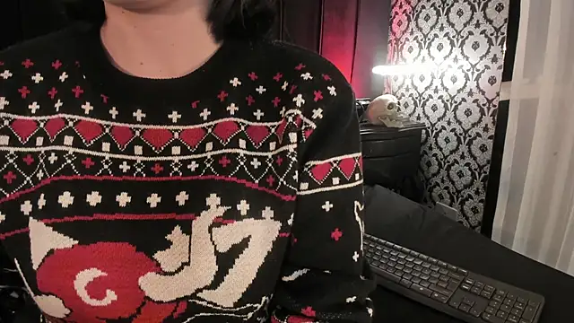 Adeelinee online show from December 18, 8:01 pm