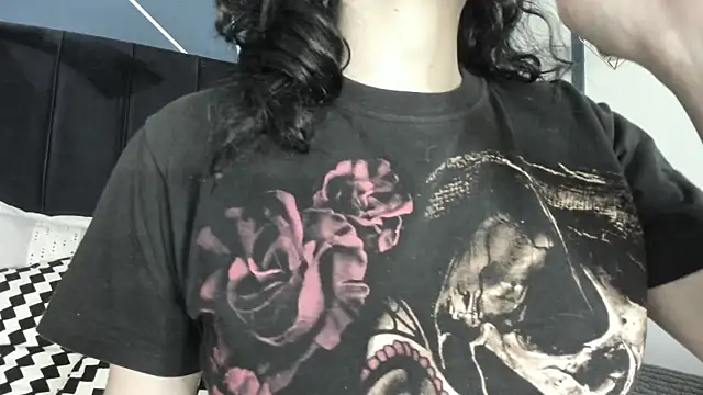Snapshot of Adeelinee chatting on January 28, 7:42 pm Adeelinee online show from January 28, 7:42 pm