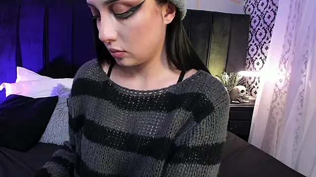 Adeelinee online show from November 10, 7:52 pm