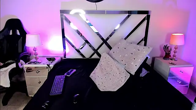 AnyyJones online show from October 19, 11:46 am