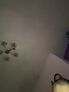 VersGuy24 online show from February 24, 4:02 am