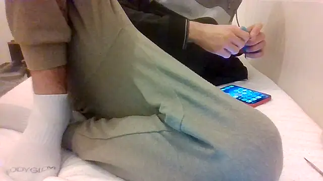 VersGuy24 online show from February 24, 6:53 pm