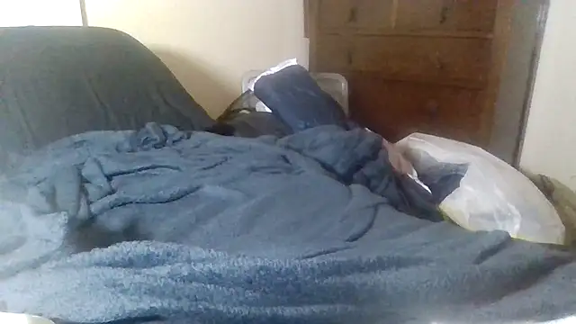 VersGuy24 online show from March 6, 11:44 pm