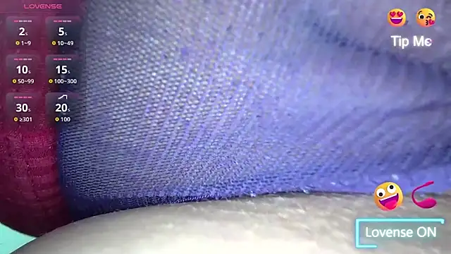 white sexy  online show from March 28, 10:44 pm