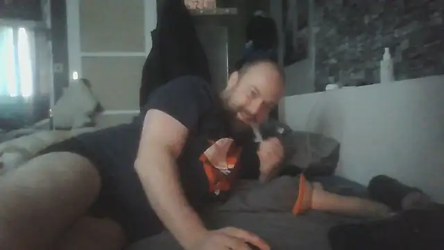 Snapshot of Prehistorixxx2686 chatting on November 15, 9:02 am Prehistorixxx2686 online show from November 15, 9:02 am