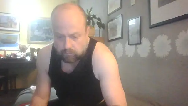 Prehistorixxx2686 online show from May 17, 4:51 pm
