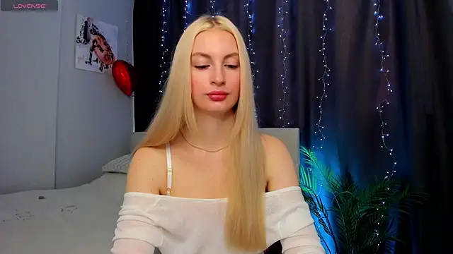 Snapshot of Kimmy_powell chatting on October 20, 4:03 am Kimmy powell online show from October 20, 4:03 am