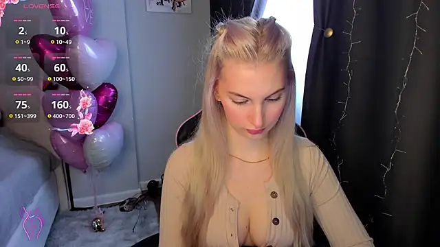 Snapshot of Kimmy_powell chatting on February 10, 3:05 am Kimmy powell online show from February 10, 3:05 am