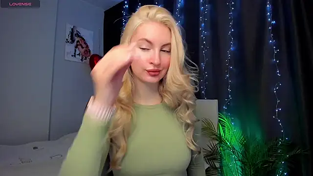 Snapshot of Kimmy_powell chatting on November 8, 3:54 am Kimmy powell online show from November 8, 3:54 am