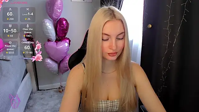 Snapshot of Kimmy_powell chatting on February 13, 3:28 am Kimmy powell online show from February 13, 3:28 am