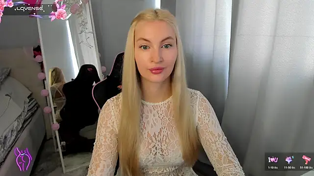 Snapshot of Kimmy_powell chatting on July 17, 5:04 am Kimmy powell online show from July 17, 5:04 am