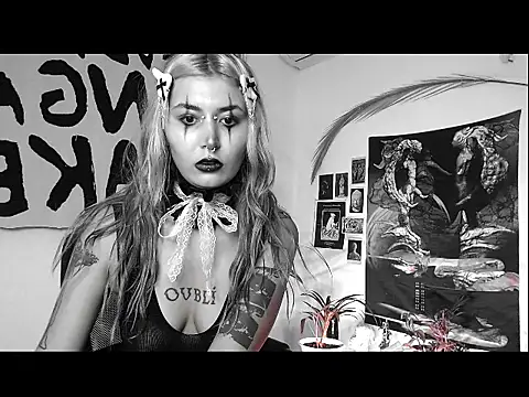 god x girl online show from November 12, 9:40 pm