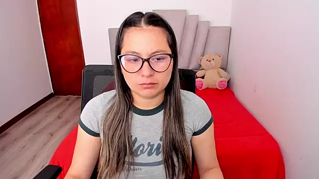 samantha  wilson online show from April 11, 1:59 pm