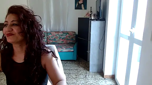 danasantoreal online show from March 25, 8:25 am