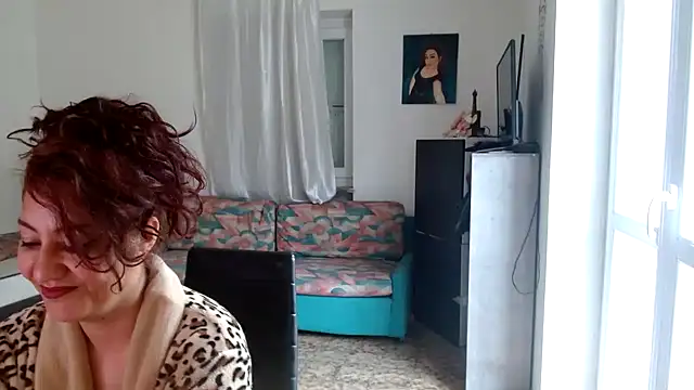 danasantoreal online show from April 11, 7:56 am