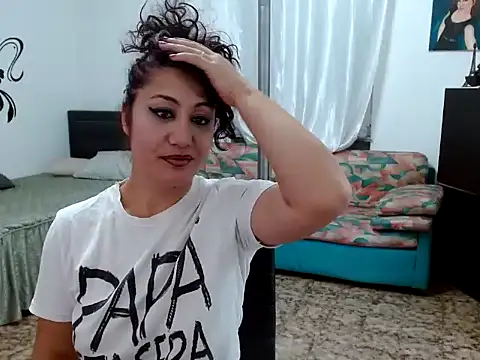 danasantoreal online show from November 7, 3:49 pm