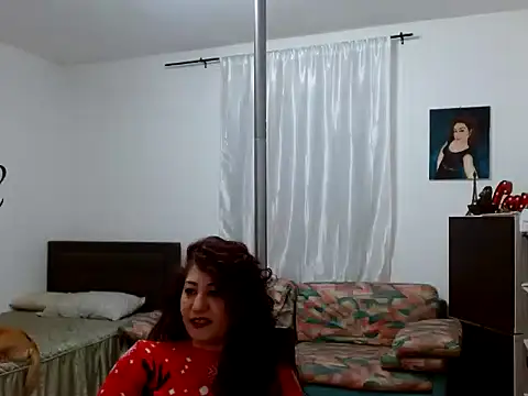 danasantoreal online show from November 25, 3:34 pm