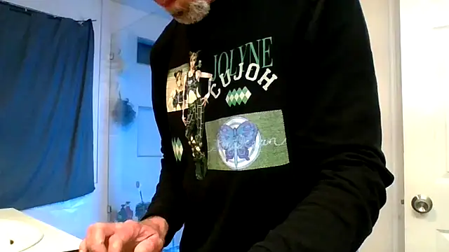 El Gizmo online show from February 21, 8:38 am