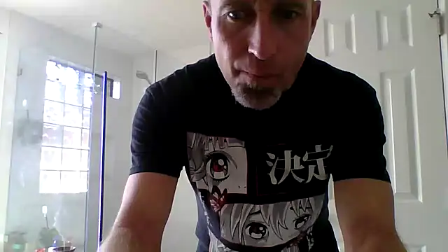 El Gizmo online show from April 19, 4:30 pm