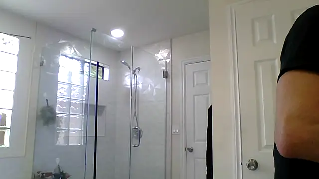 El Gizmo online show from May 2, 7:41 pm