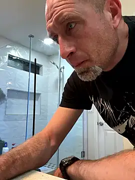 El Gizmo online show from January 12, 1:12 am