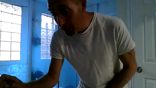 El Gizmo online show from February 16, 12:31 am