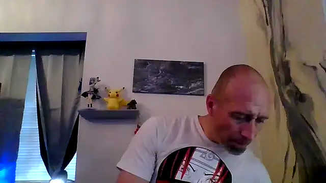 El Gizmo online show from March 5, 12:40 am