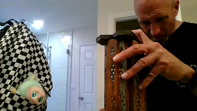 El Gizmo online show from April 15, 7:25 am