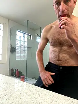 El Gizmo online show from November 10, 4:34 pm